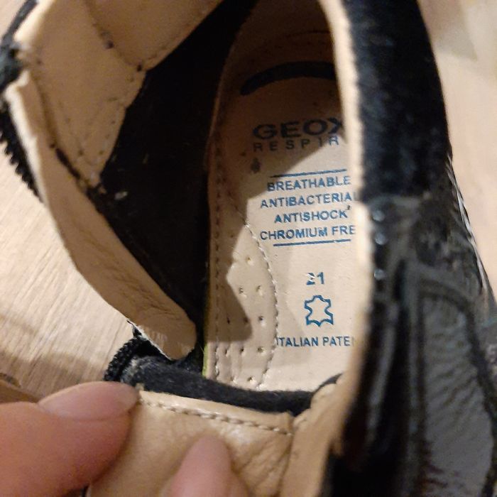 Buty Geox skórzane czarne trzewiki rozmiar 21