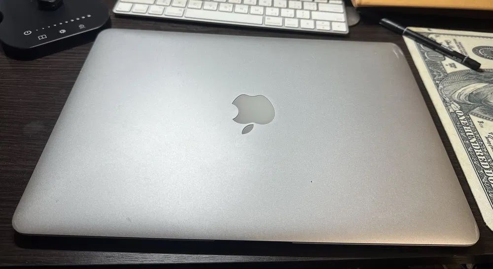 Macbook air a1466 2017p i5/8gb/128ssd пять годин акумулятор