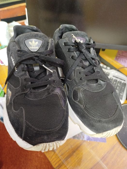 Кроссовки adidas