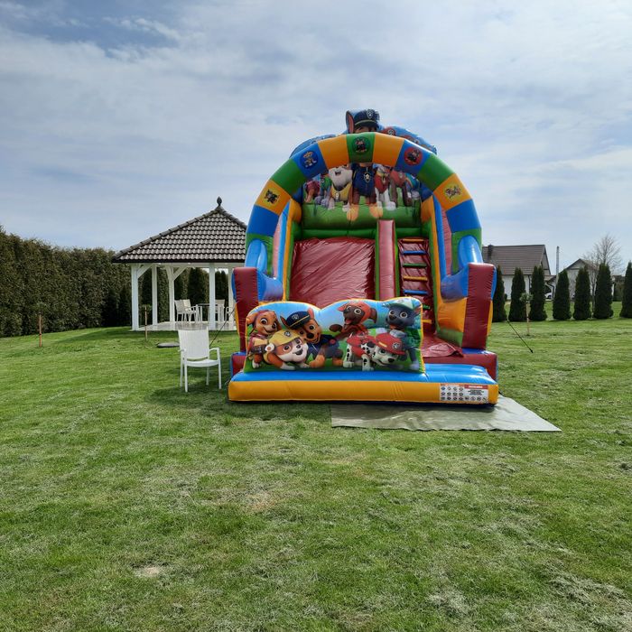 Zjeżdżalnia,  zamek dmuchany , plac zabaw