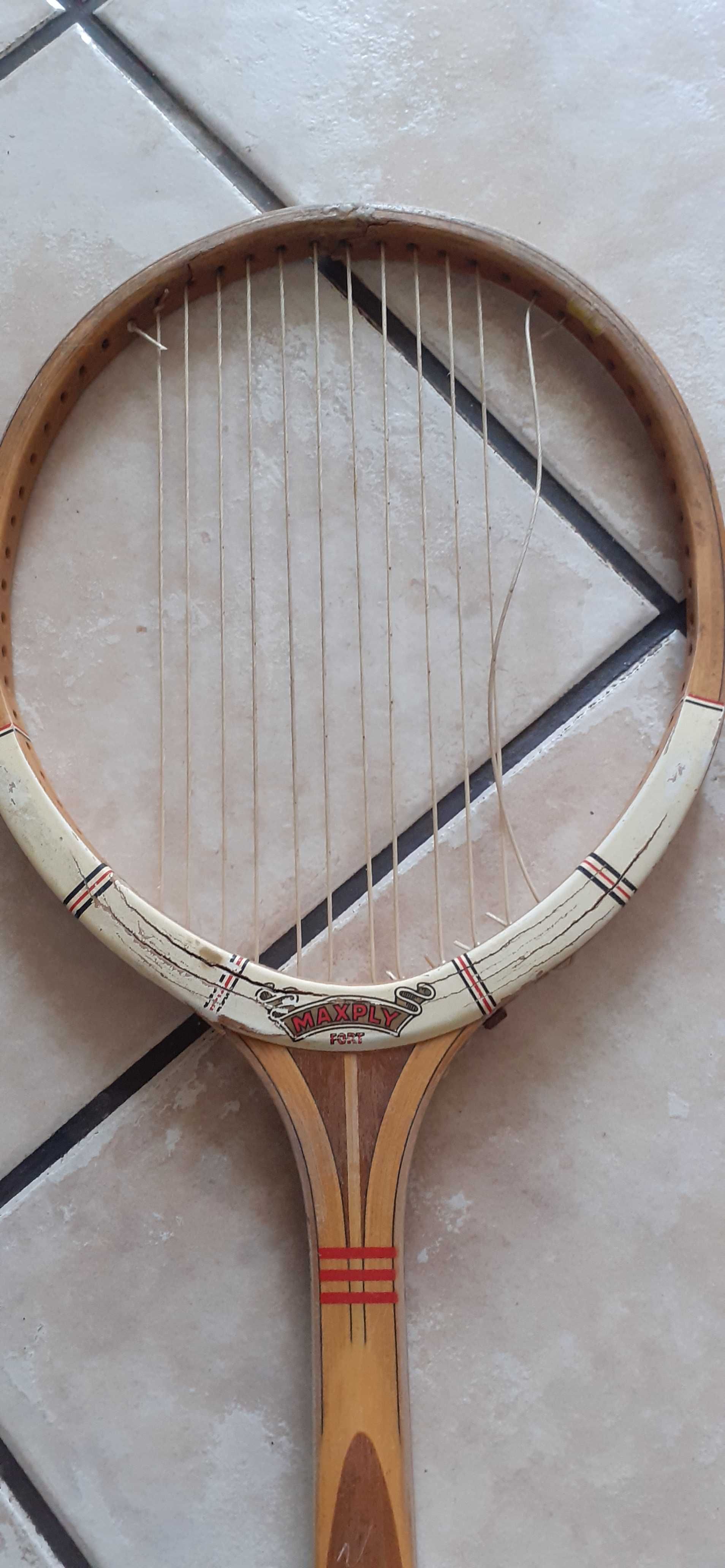 Drewniana rakieta tenisowa Dunlop, retro