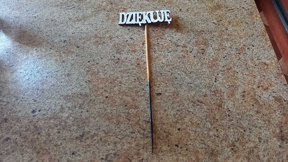 Tabliczka do kwiatów z napisem "Dziękuję"