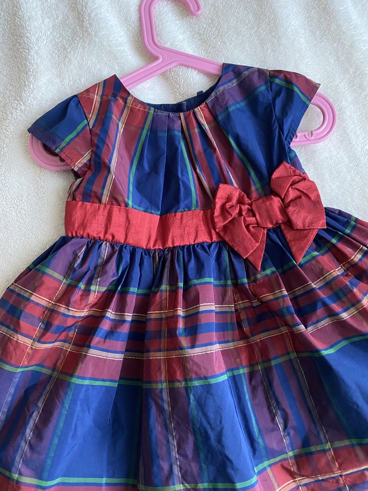 Платье на девочку, 9-12 месяцев