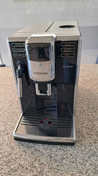 Máquina de Café Automática SAECO Incanto