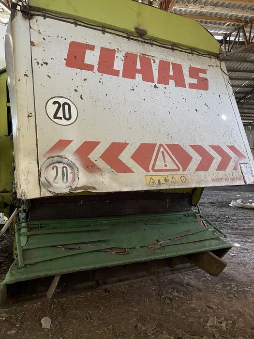 Комбайн CLAAS MEGA 218