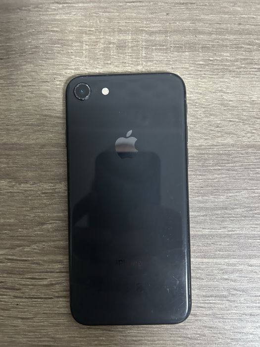 Продам iphone 8