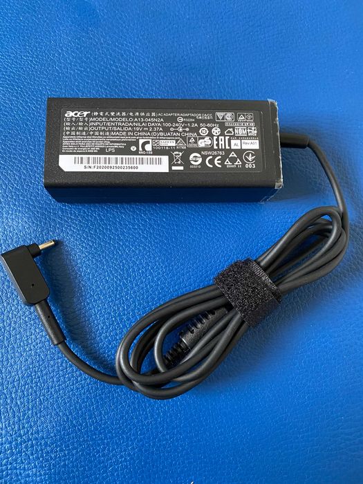 Зарядка живлення  для ноутбука Acer 19 V 2.37 A 3.0*1.0 мм