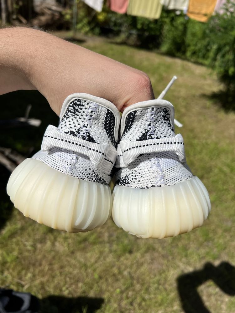 Adidas Yeezy Boost 350 V2 Zebra sneakersy niskie czarno białe kanye 40