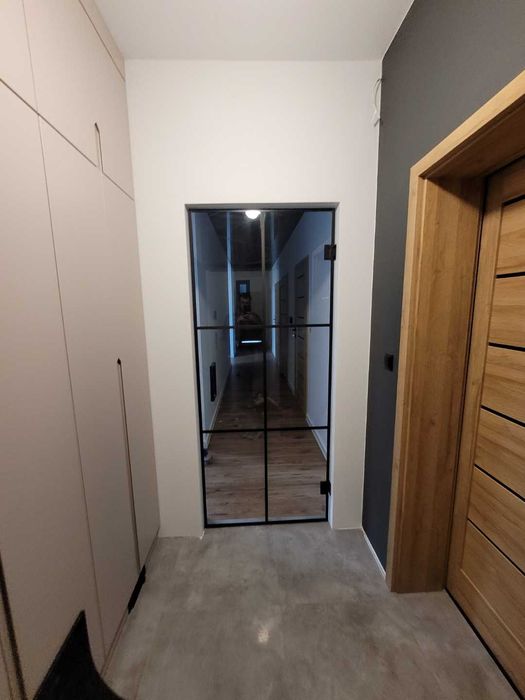 Lustra na wymiar, kabiny prysznicowe.