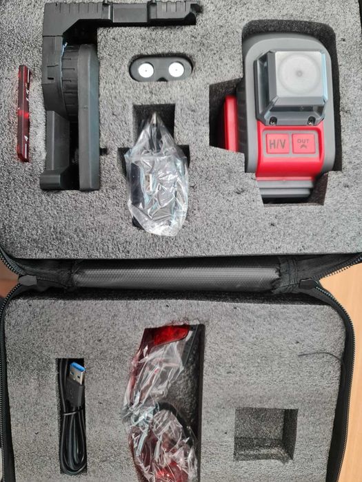 Poziomica laserowa Proline 15167  komplet, nowa.