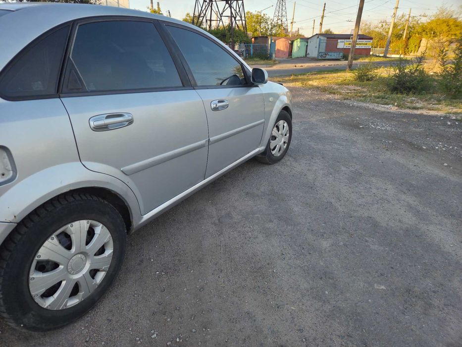 Шевроле лачети 1.8 2005 г/б Chevrolet lacetti 1.8
