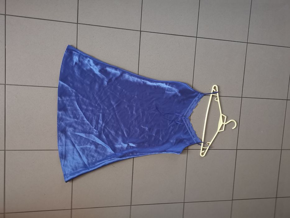 Koszulka nocna satynowa na ramiaczkach sukienka do spania r L 40