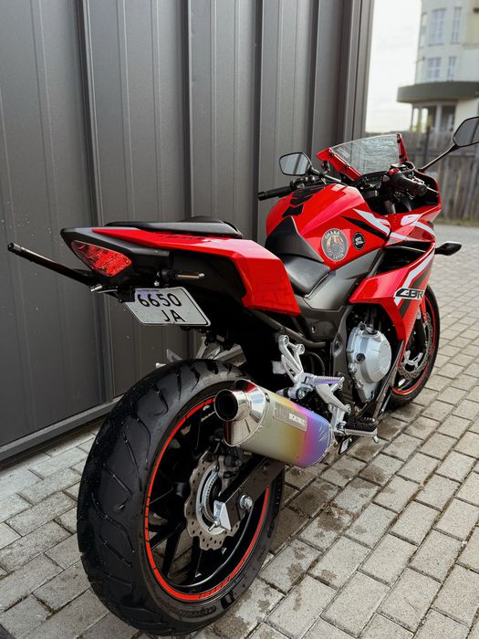 Honda CBR 400R 2018 рік 8000км пробіг