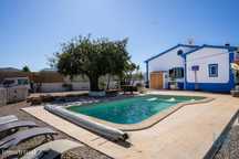 Casa / Villa T4 em Alcantarilha e Pêra de 156,00 m2