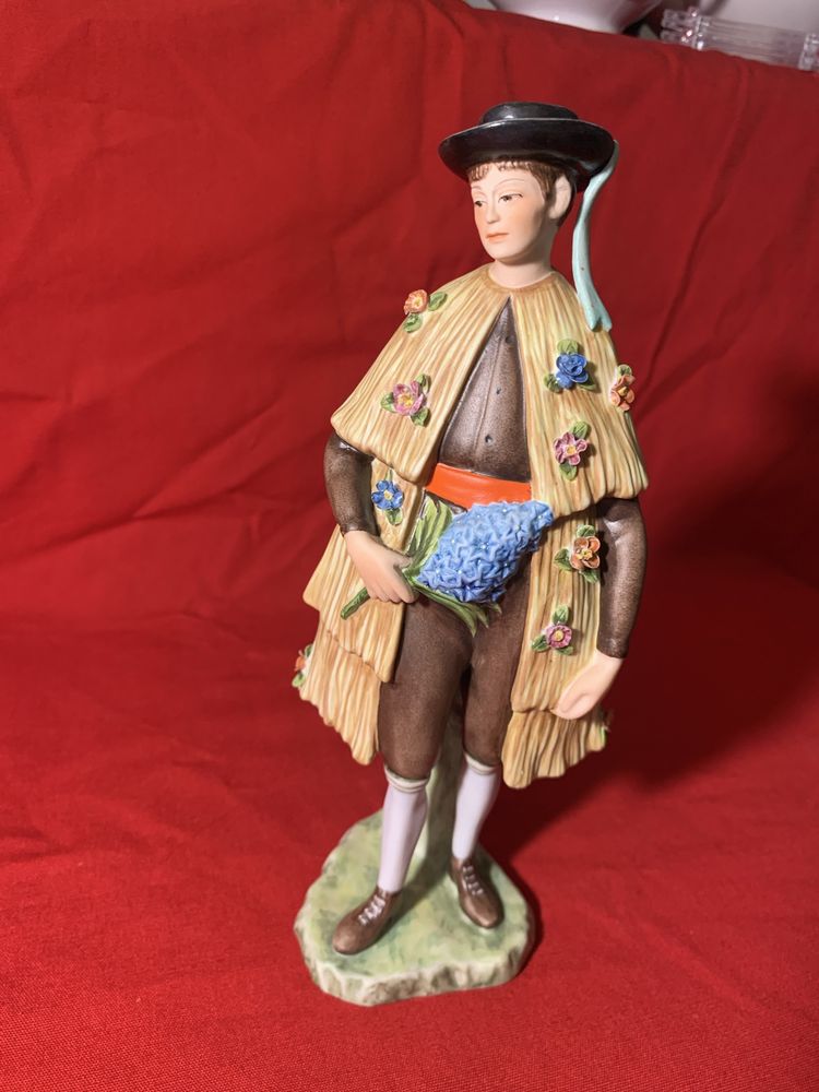 Figura Regional Vista Alegre Biscuit
