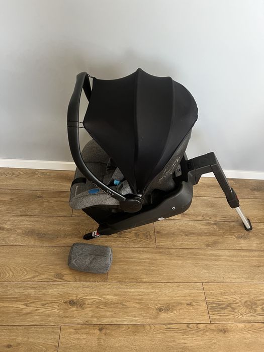 Ultra Lekki fotelik Aviomaut Pixel grey z bazą ISOFIX