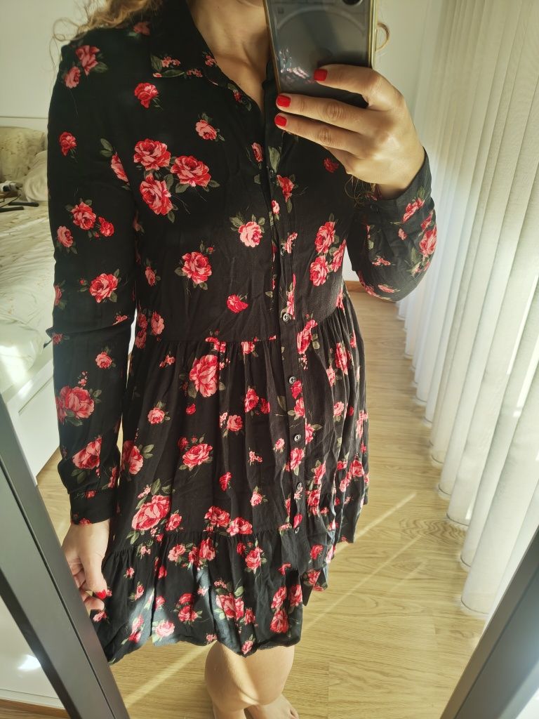 Vestido camiseiro flores Stradivarius
