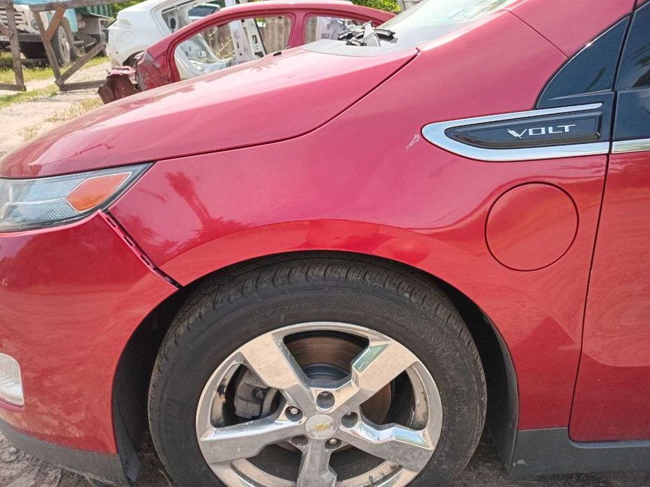 Крило Шевроле Вольт 2011-2015 ліве, праве Chevrolet Volt 1