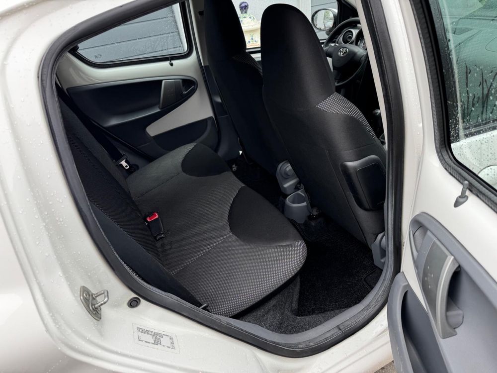 Toyota Aygo 1.0 68 KM sprowadzona 2010 zarejestrowana klima super stan