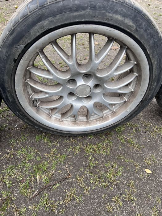 Комплект литих дисків R17 з резиною