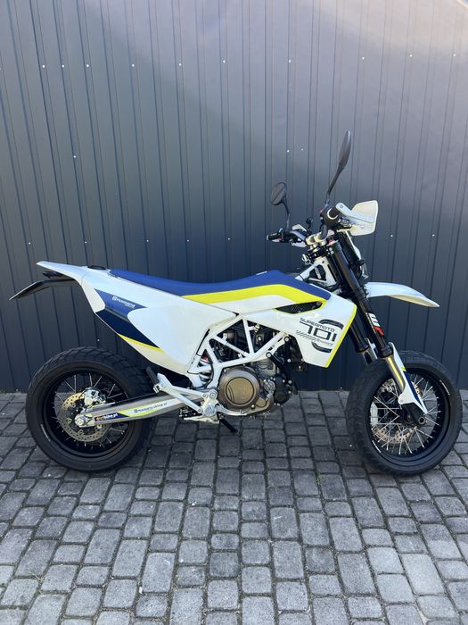 Husqvarna 701 supermoto kat. A2