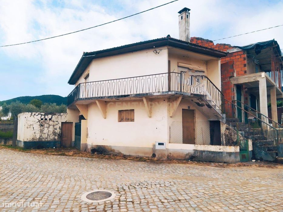 Moradia em Grijó - Macedo de Cavaleiros - 48.000€