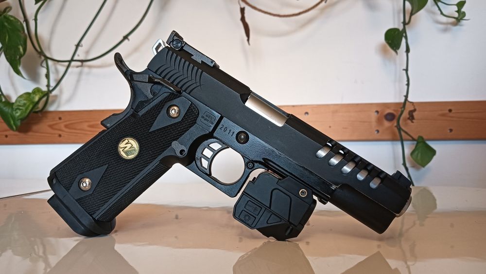 Pistola airsoft Hi-Capa WE 5.1K GBB