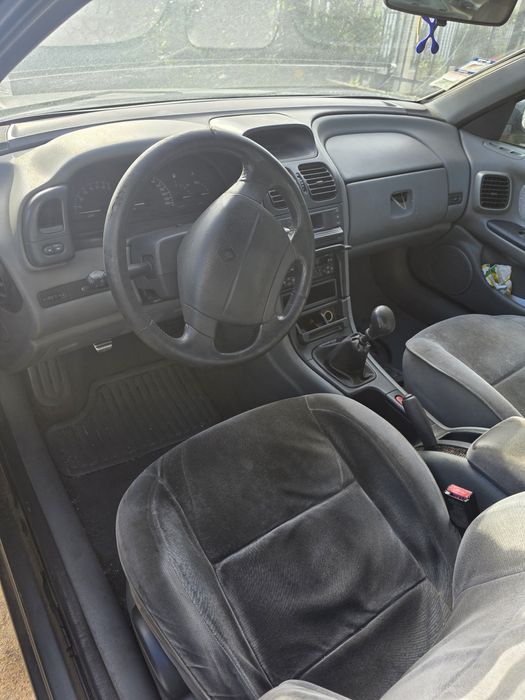 Renault LAGUNA 1.6 99