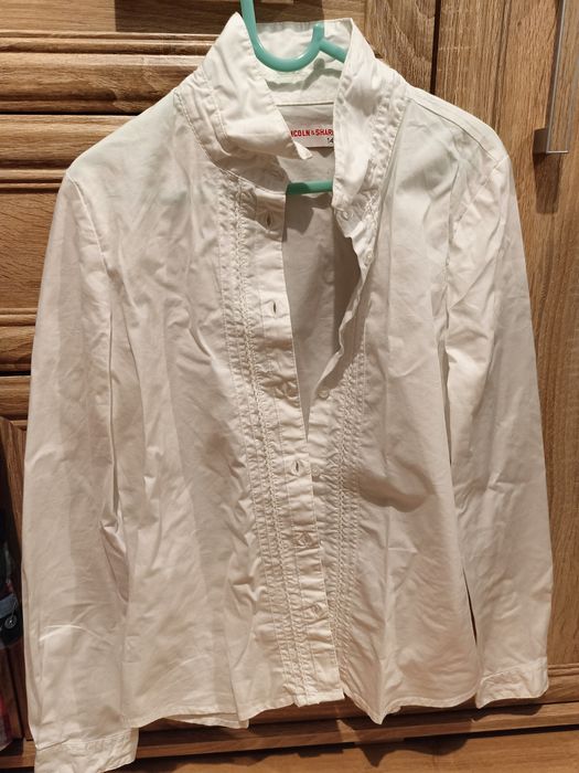 Biała elegancka koszula