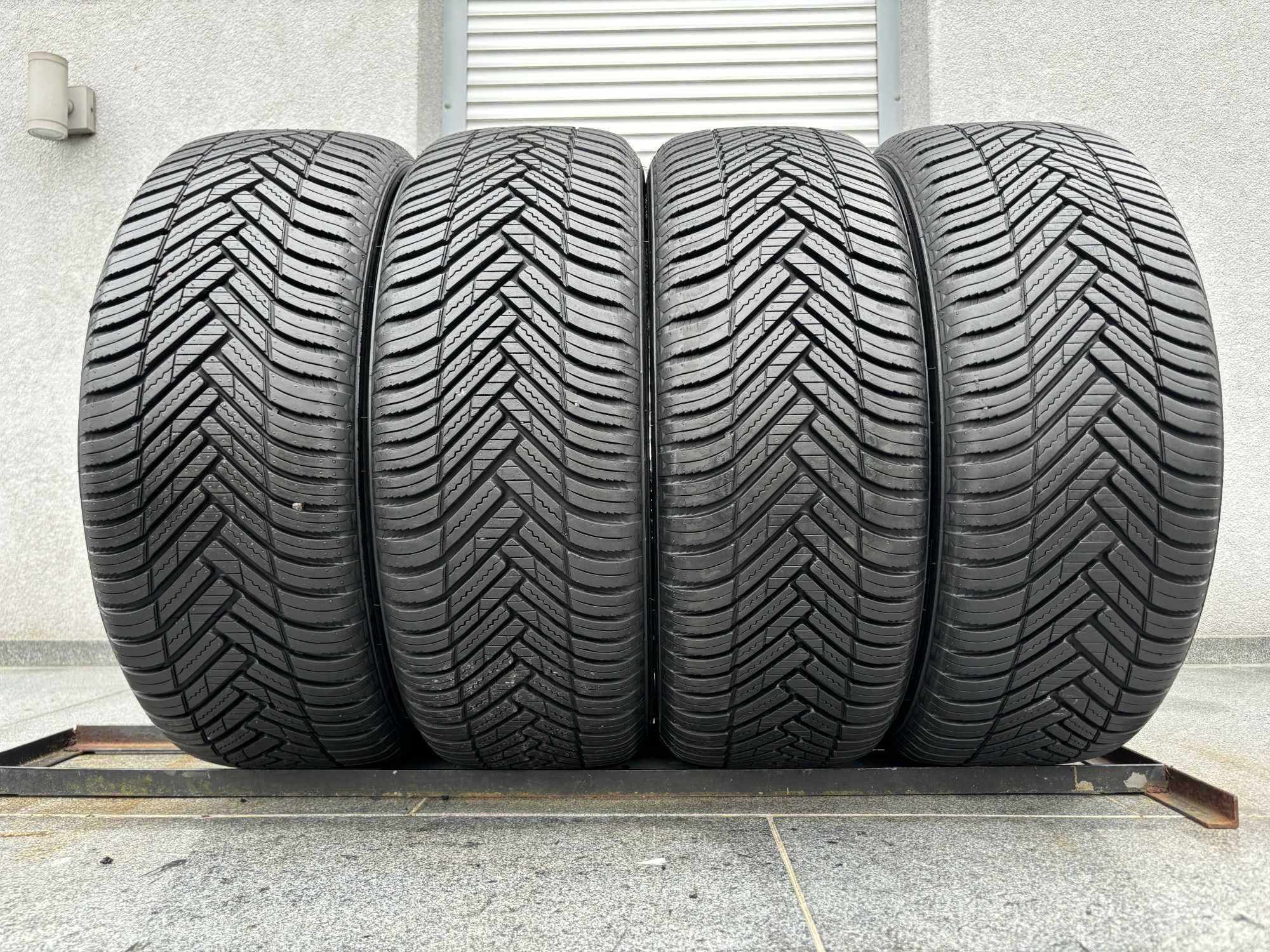 x4 całoroczne 205/55R16 Hankook 8mm 100% bieżnika świetny stan 4S1291