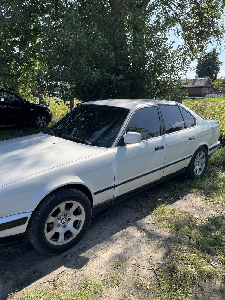 Продам БМВ e34 1988