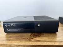 Konsola Xbox 360 e