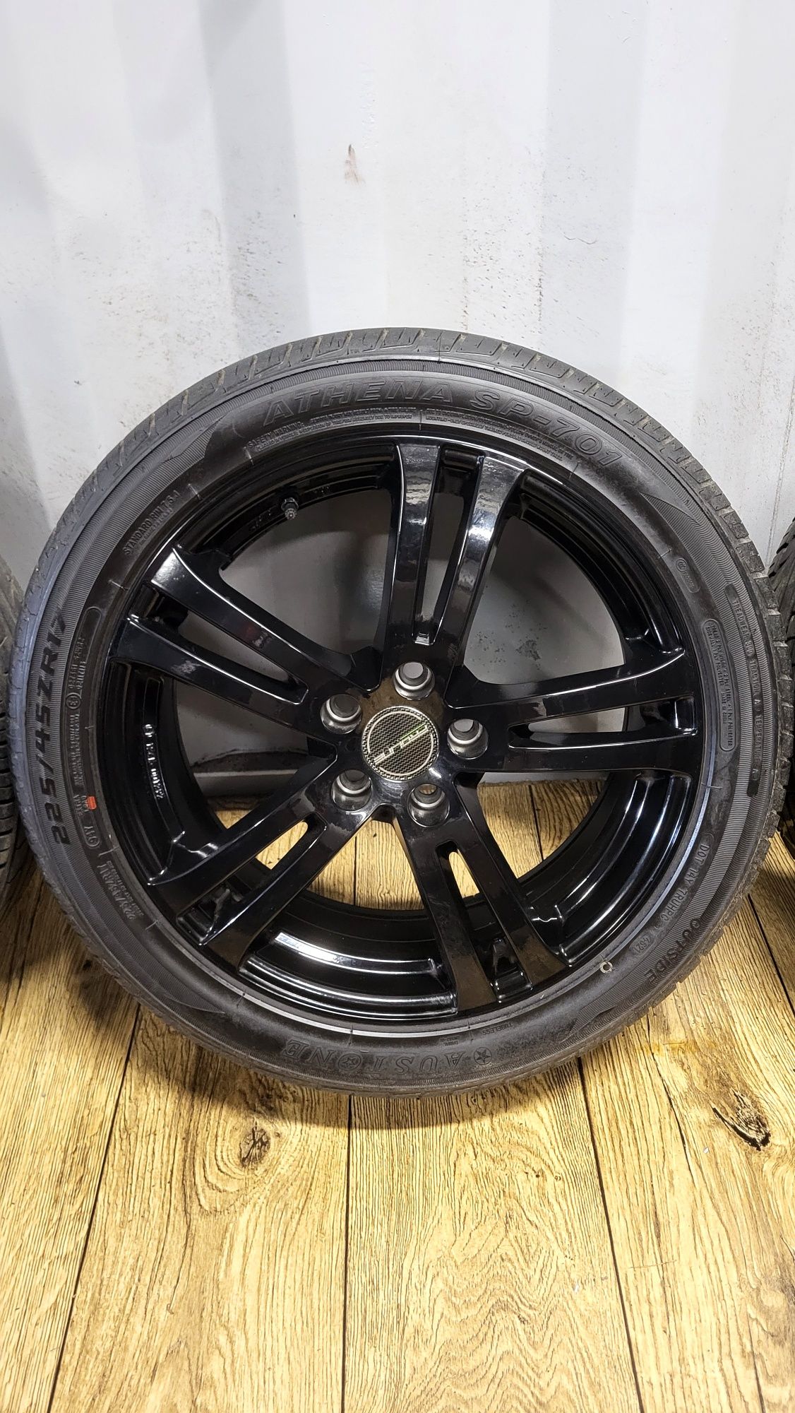 Alufelgi Opel 17" 5x105 z oponami 225/45 R17 Astra K J jak nowe!