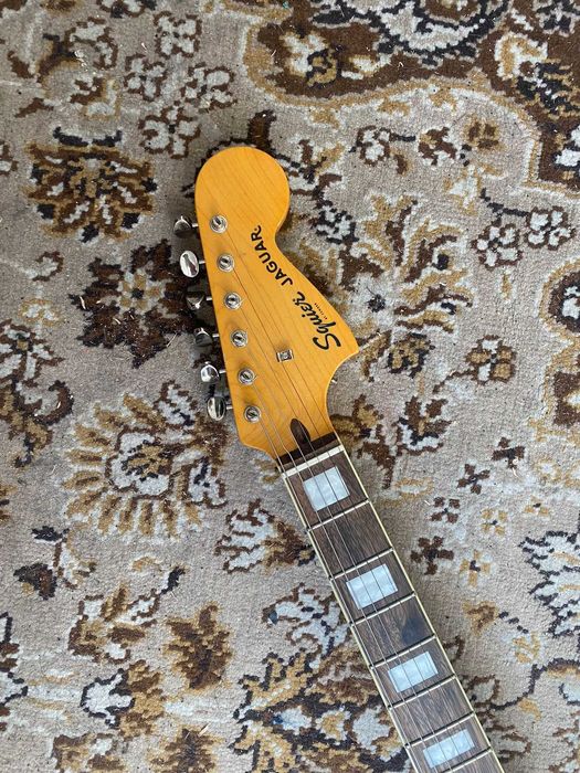 Squier Classic Vibe Jaguar 70's