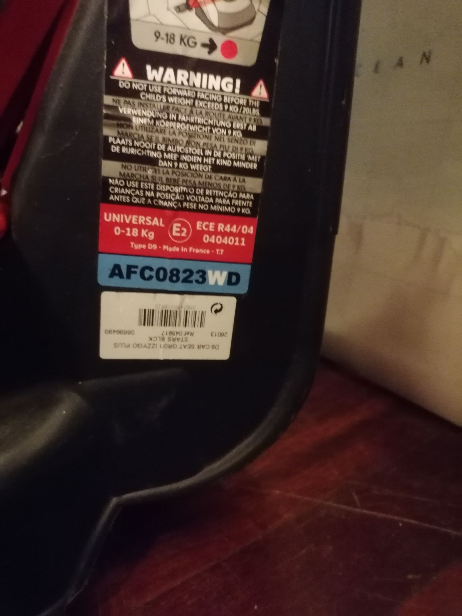 Cadeira auto Zippy e Banco auto para criança