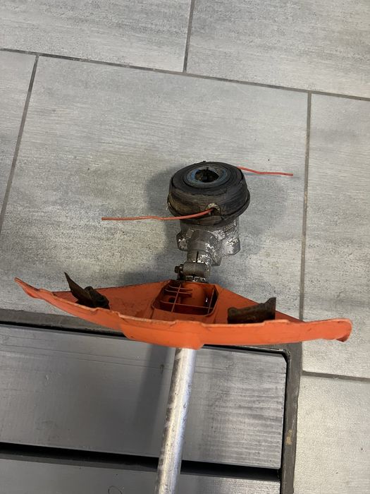 Podkaszarka kosa akumulatorowa husqvarna 536 LiL body