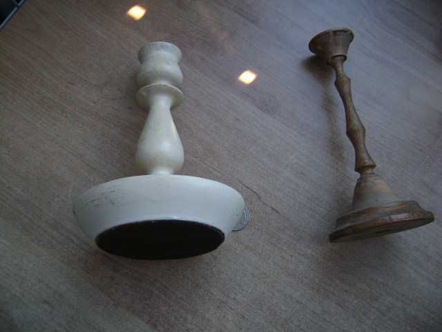 Starocie z PRL - Drewno = Zestaw 2 świeczniki z czasów PRL 16cm i 17cm