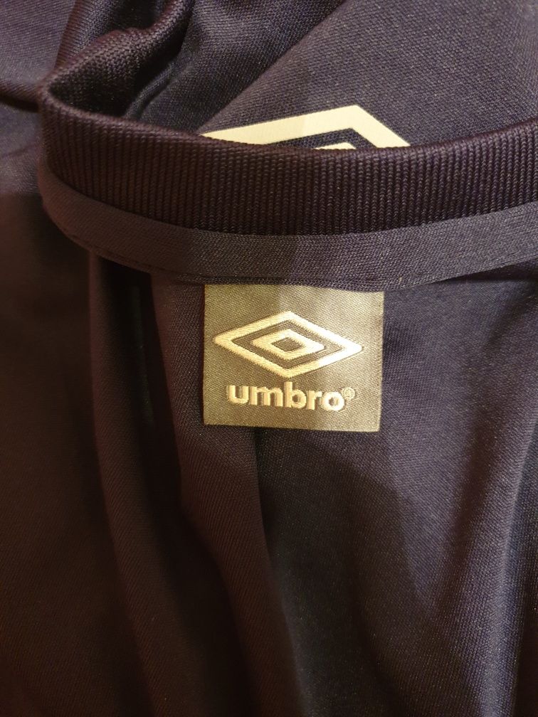 Футболка Umbro  оригинал  размер S