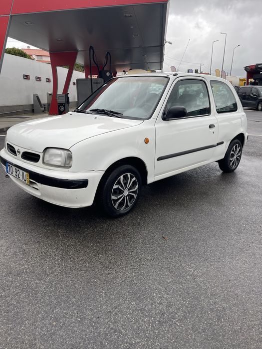 Nissan Micra 1.1LX – Económico