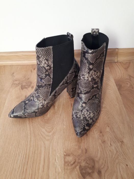 Botki na obcasie Orsay