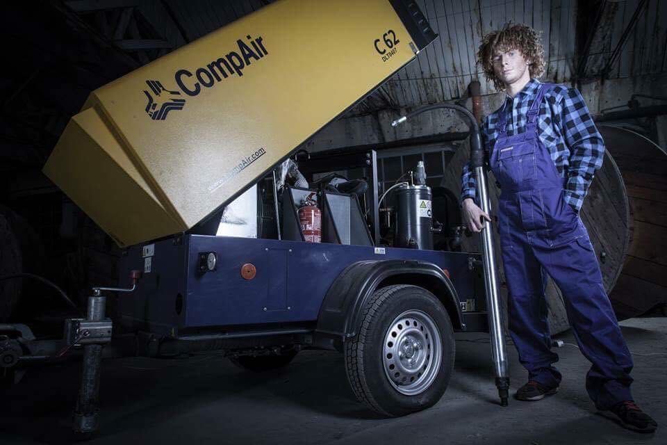 Przeciski pod drogami, przewierty, wbijanie rur stalowych - kret