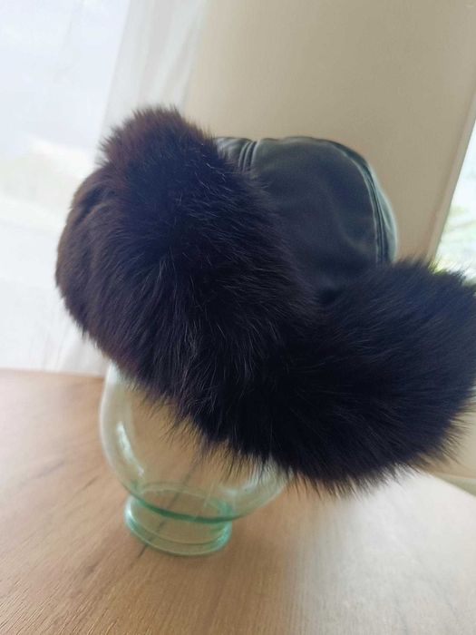 Шапка зимова, натуральне хутро, шкіра. Ідеальний стан