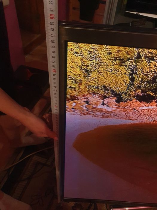 Продам телевизор Samsung PS64E8007G