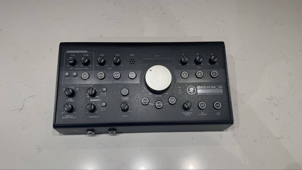 Controlador monitor Mackie Big Knob Studio+