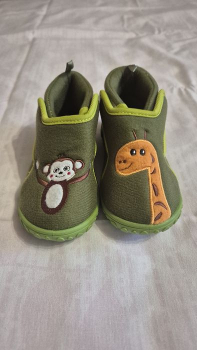 Дитяче взуття нове