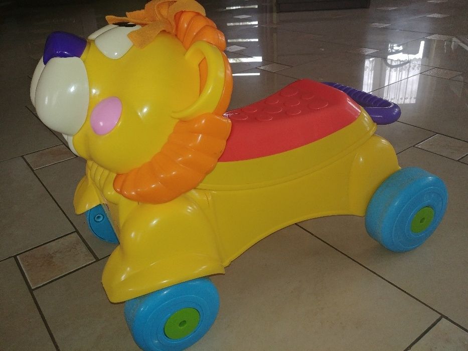 Chodzik/jeździk Lew Fisher Price