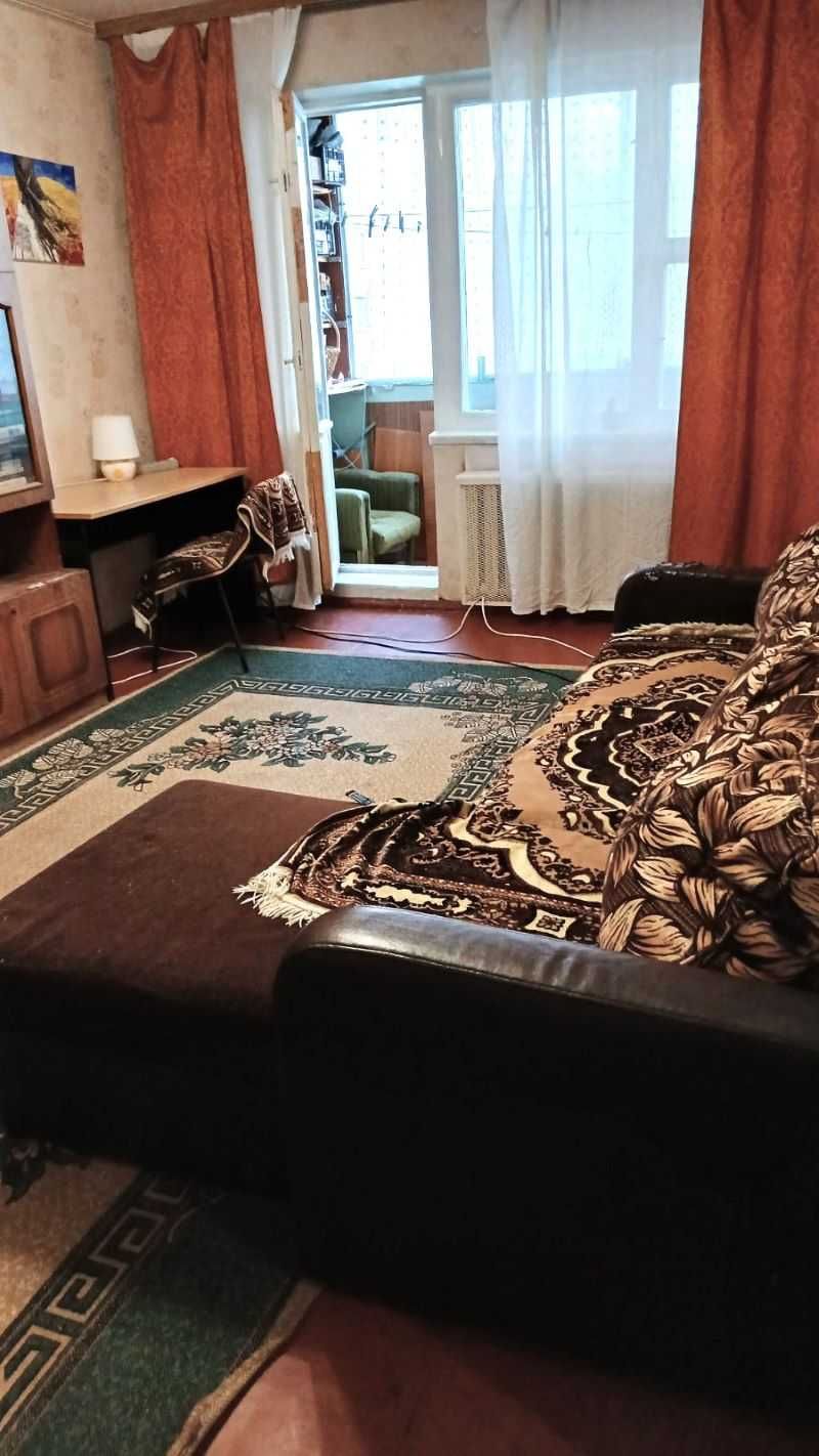 2 ком. квартира, Троещина, ул. Сержа Лихваря (Сабурова), 5
