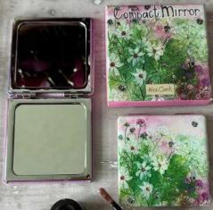 Lusterko Pszczoły latem oprawa: pudełko