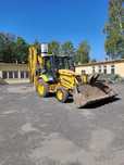 Komatsu WB 93R-5  Komatsu WB 93R-5