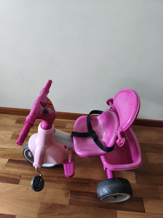 Triciclo.   Para criança